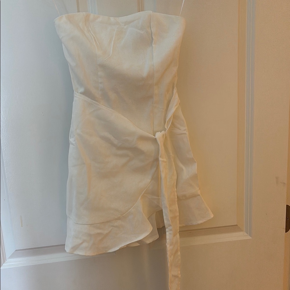 Princess Polly White Strapless Elegance